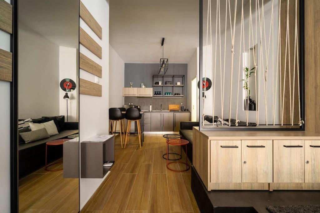 Super Stylish Apartments In The Heart Of Athens! Bagian luar foto